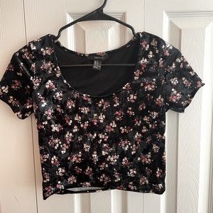 Cropped velvet top